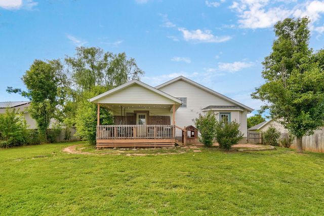 806 E Southridge Street, Nixa, MO 65714