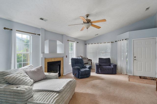 806 E Southridge Street, Nixa, MO 65714