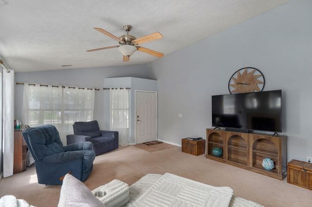 806 E Southridge Street, Nixa, MO 65714
