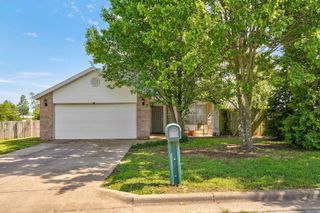 806 E Southridge Street, Nixa, MO 65714