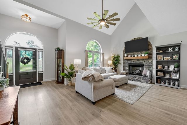 1415 Southside Rd, Southside, TN 37171