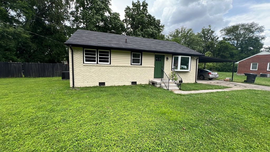 1811 Meadowgreen Dr, Murfreesboro, TN 37130