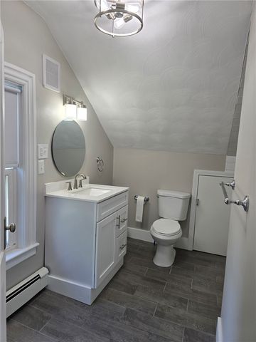 42 Summit Street, East Providence, RI 02914