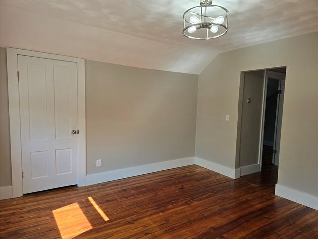 42 Summit Street, East Providence, RI 02914