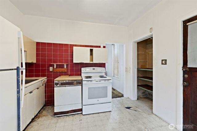 2208 E Terrace Street, Seattle, WA 98122