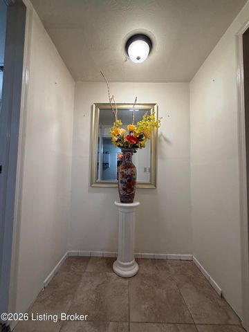 5003 Runic Way, Louisville, KY 40218