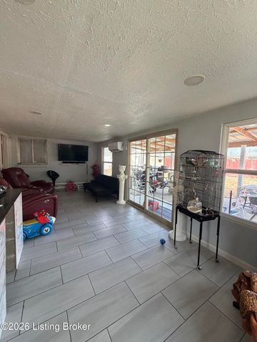 5003 Runic Way, Louisville, KY 40218