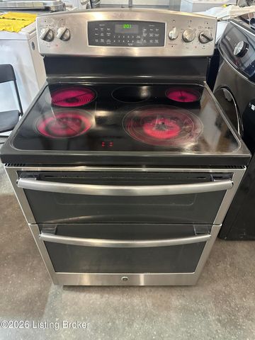 5003 Runic Way, Louisville, KY 40218