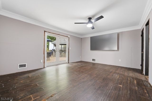 51 Cannonball Rd, Wanaque Boro, NJ 07465