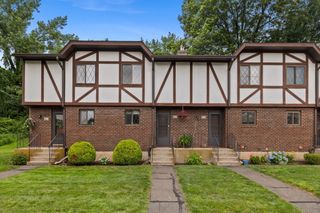 302 Cedar Hollow Drive 302, Rocky Hill, CT 06067