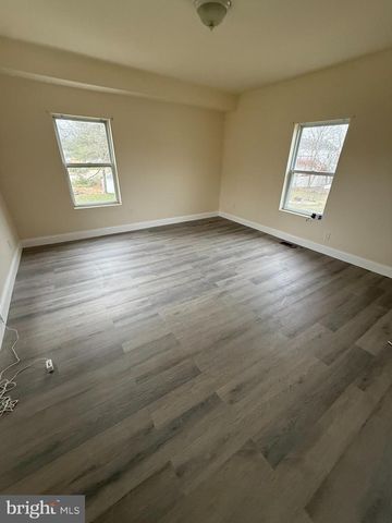 15 WILLIAMS ST, Glassboro, NJ 08028