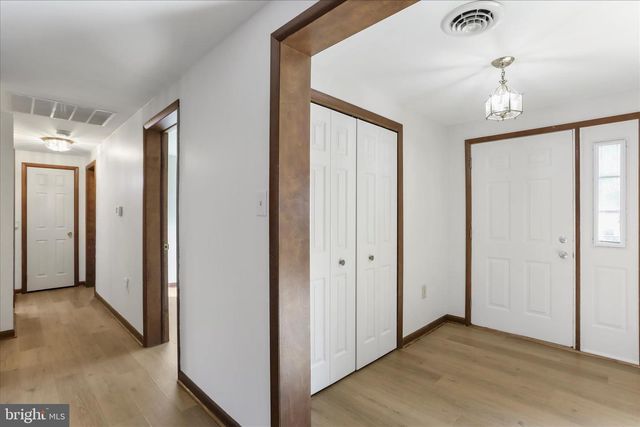 24744 RAVEN ROCK RD, Smithsburg, MD 21783