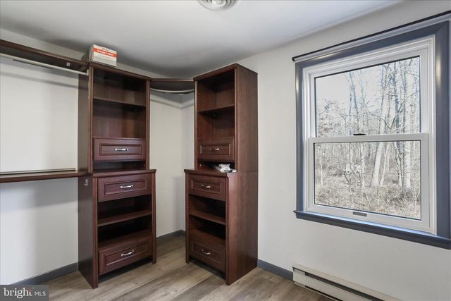 24744 RAVEN ROCK RD, Smithsburg, MD 21783