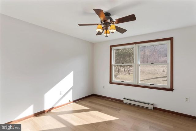 24744 RAVEN ROCK RD, Smithsburg, MD 21783