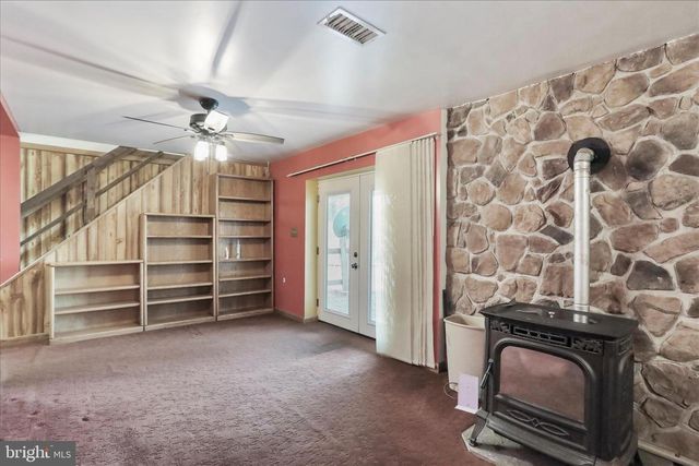 24744 RAVEN ROCK RD, Smithsburg, MD 21783