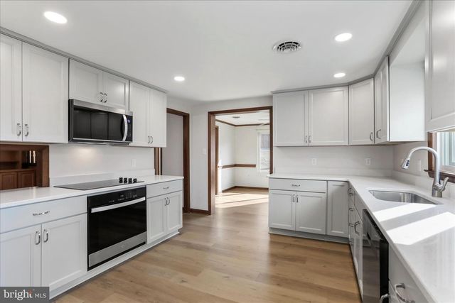 24744 RAVEN ROCK RD, Smithsburg, MD 21783