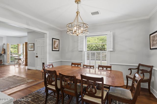 299 Wood Dale Drive, Jackson, MS 39216