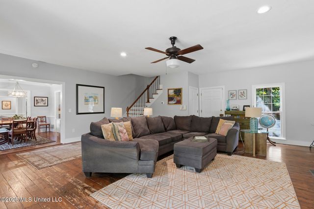 299 Wood Dale Drive, Jackson, MS 39216