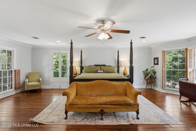 299 Wood Dale Drive, Jackson, MS 39216