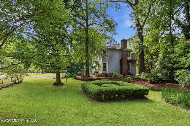 299 Wood Dale Drive, Jackson, MS 39216