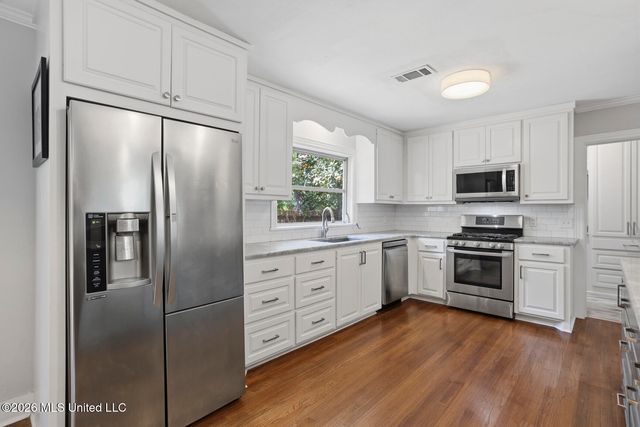 299 Wood Dale Drive, Jackson, MS 39216