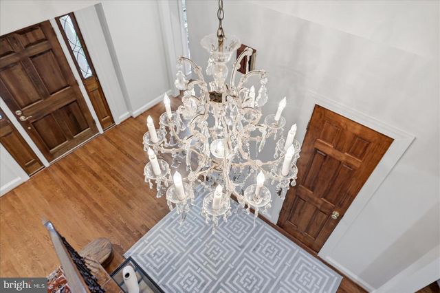 10105 WALKER LAKE DR, Great Falls, VA 22066