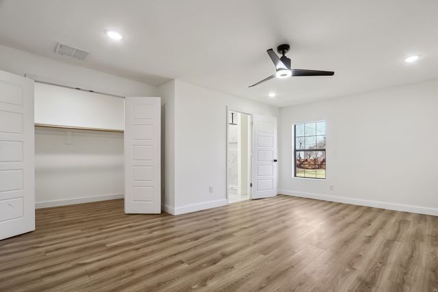3235 Edna Street, Haltom City, TX 76117