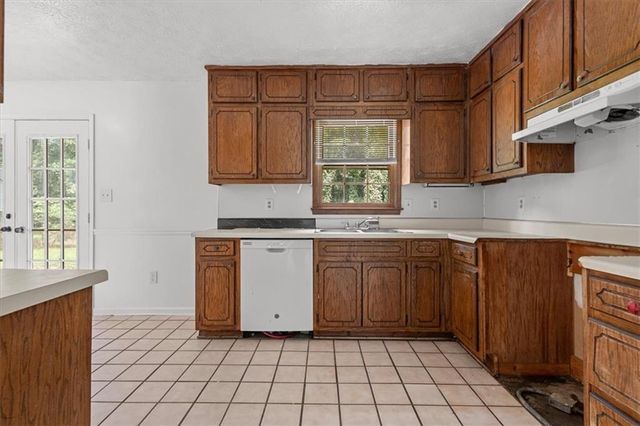 160 Derby Country Drive, Ellenwood, GA 30294