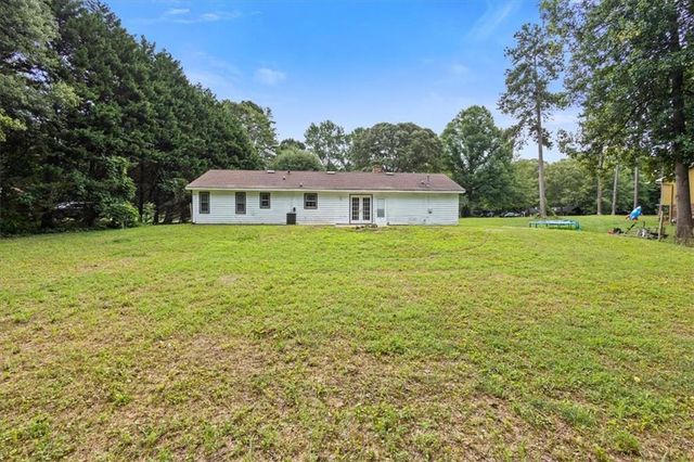 160 Derby Country Drive, Ellenwood, GA 30294