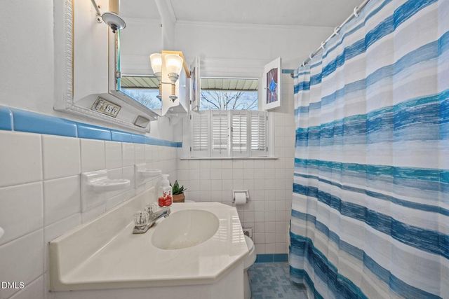 1518 Sherwood Drive, Burlington, NC 27215