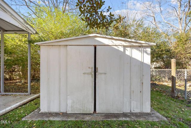 1518 Sherwood Drive, Burlington, NC 27215