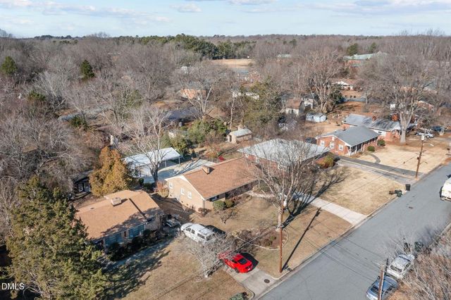 1518 Sherwood Drive, Burlington, NC 27215