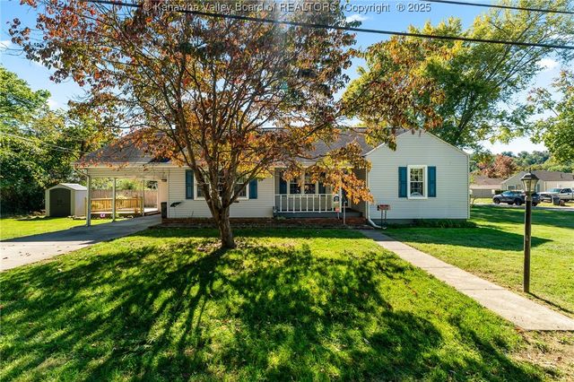 2027 7th Avenue, St Albans, WV 25177