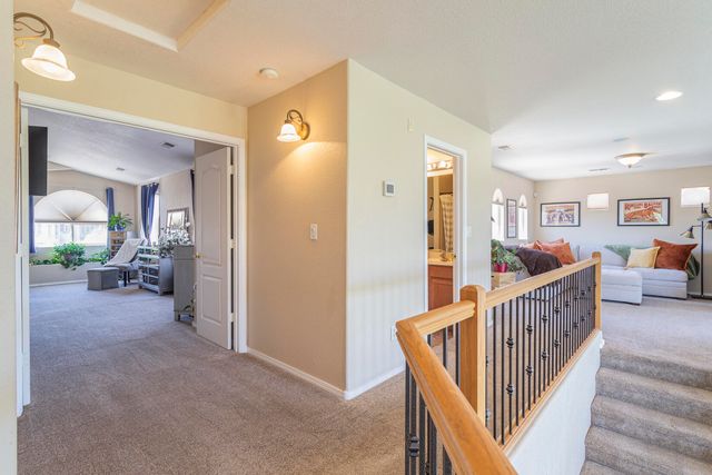 5801 Mesa Sombra Place NW, Albuquerque, NM 87120