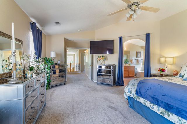 5801 Mesa Sombra Place NW, Albuquerque, NM 87120