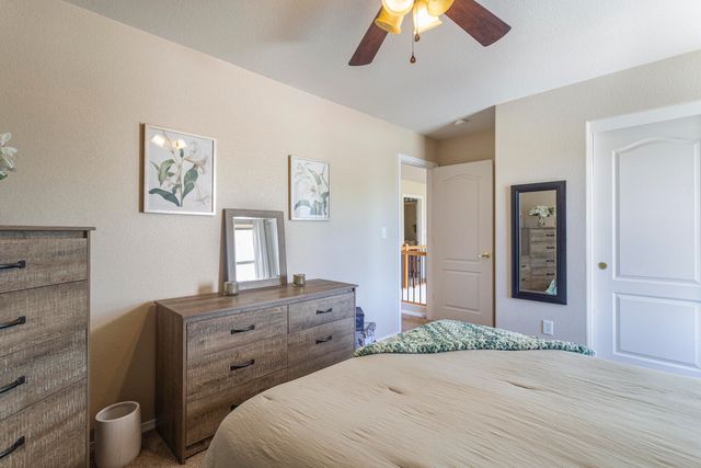 5801 Mesa Sombra Place NW, Albuquerque, NM 87120