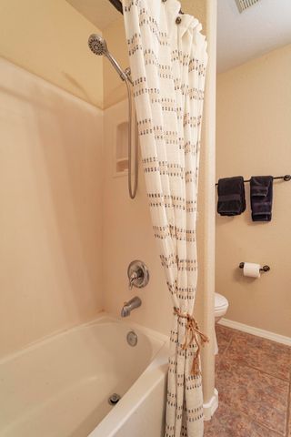 5801 Mesa Sombra Place NW, Albuquerque, NM 87120