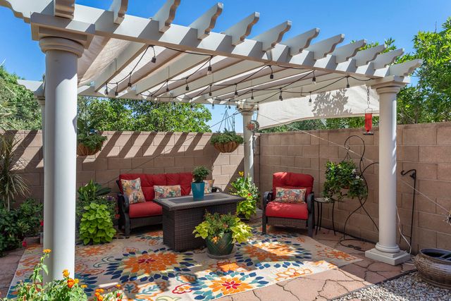 5801 Mesa Sombra Place NW, Albuquerque, NM 87120