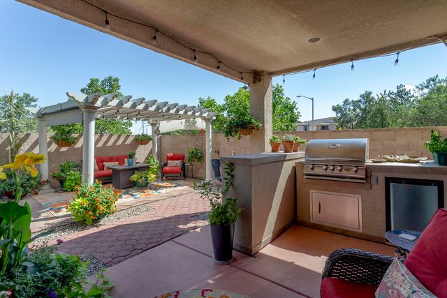 5801 Mesa Sombra Place NW, Albuquerque, NM 87120