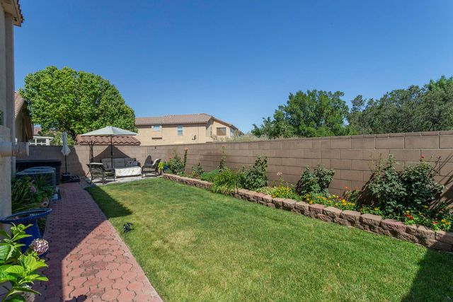 5801 Mesa Sombra Place NW, Albuquerque, NM 87120