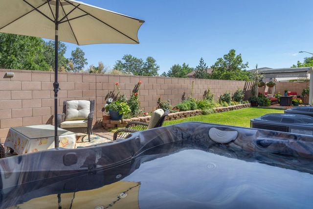 5801 Mesa Sombra Place NW, Albuquerque, NM 87120