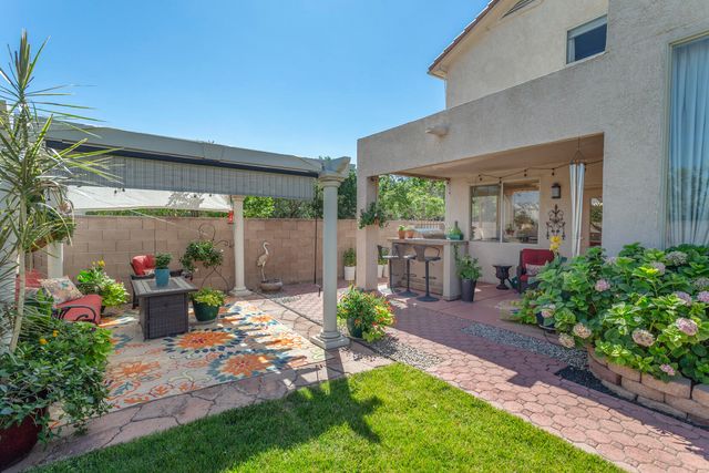 5801 Mesa Sombra Place NW, Albuquerque, NM 87120