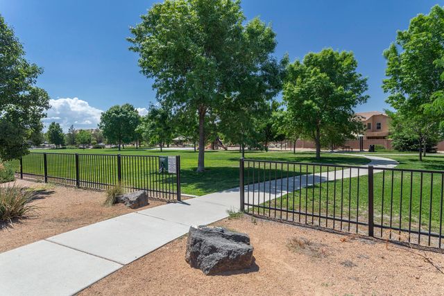 5801 Mesa Sombra Place NW, Albuquerque, NM 87120
