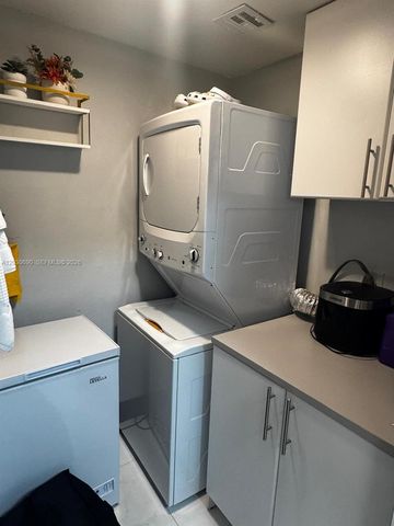 18306 NW 68th Ave A, Hialeah, FL 33015
