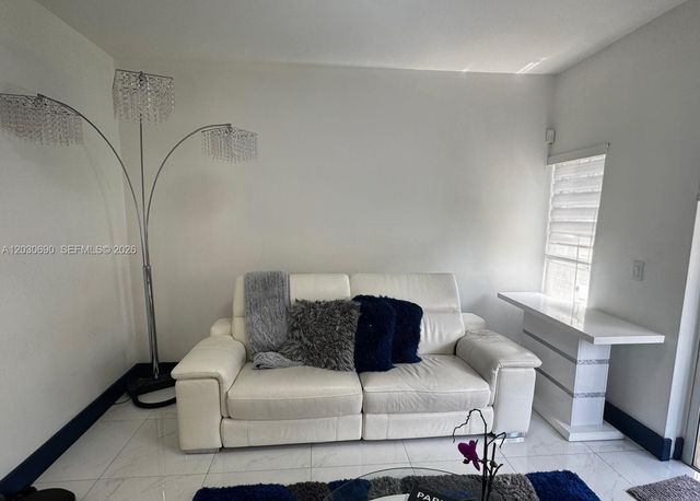 18306 NW 68th Ave A, Hialeah, FL 33015