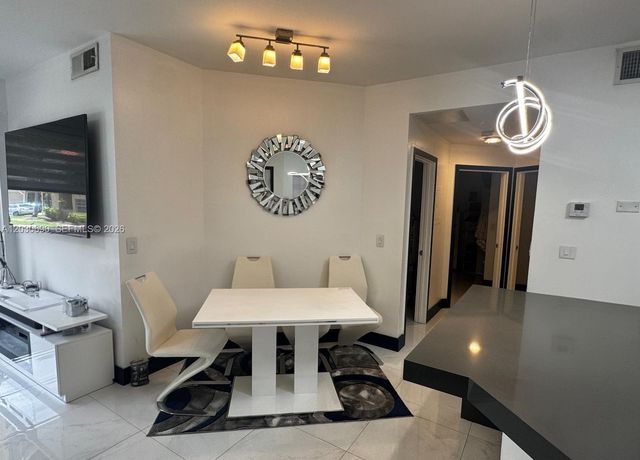 18306 NW 68th Ave A, Hialeah, FL 33015