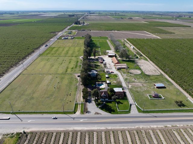 14901 S Highland Ave, Selma, CA 93662