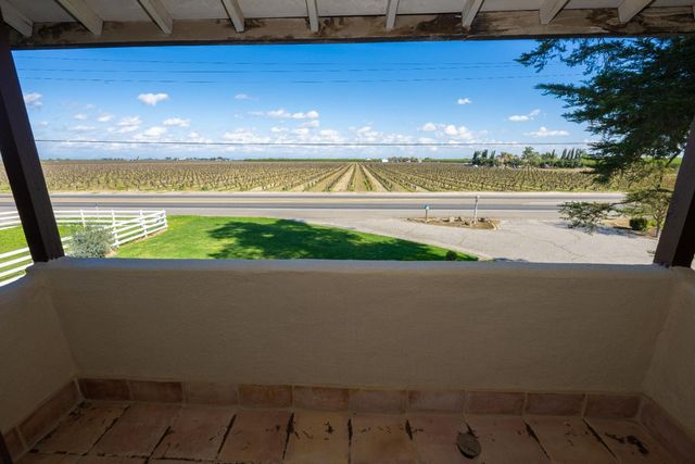 14901 S Highland Ave, Selma, CA 93662