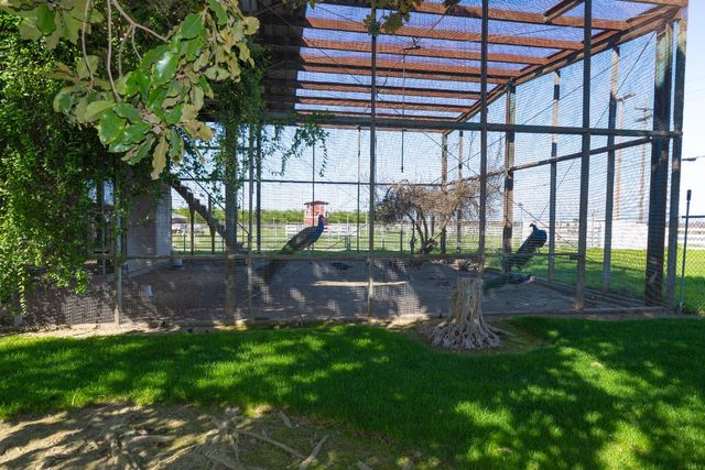 14901 S Highland Ave, Selma, CA 93662