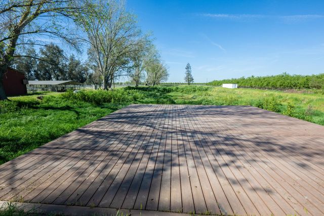 14901 S Highland Ave, Selma, CA 93662